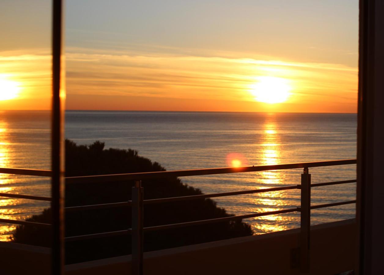 Hôtel Alexandra Roquebrune-Cap-Martin Buitenkant foto